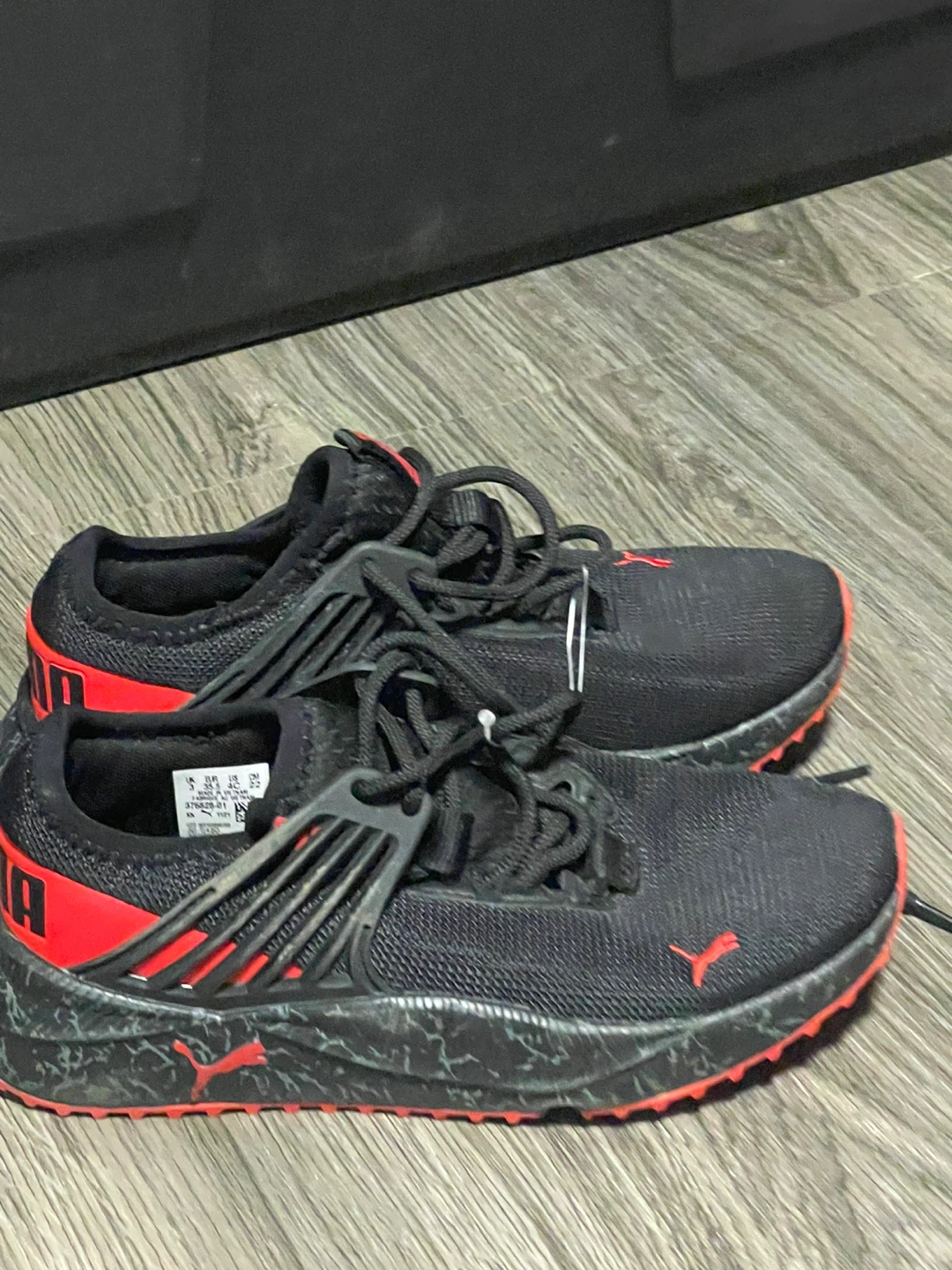 Puma Black & Red Athletic Shoes size 4C - photo 3