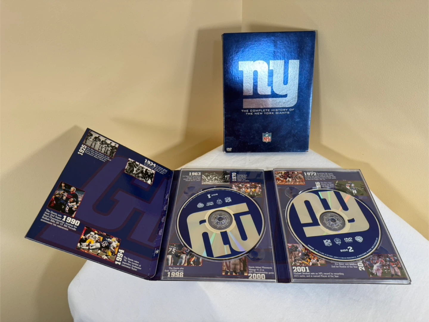 The Complete History of the New York Giants DVD Set - photo 2