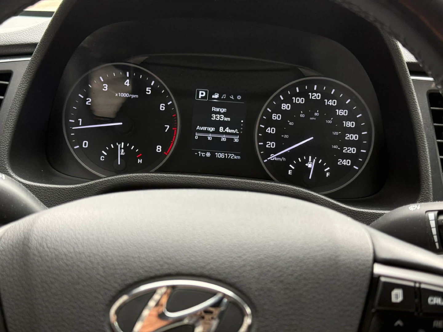 🚨2018 Black Hyundai Elantra🚨 - photo 3