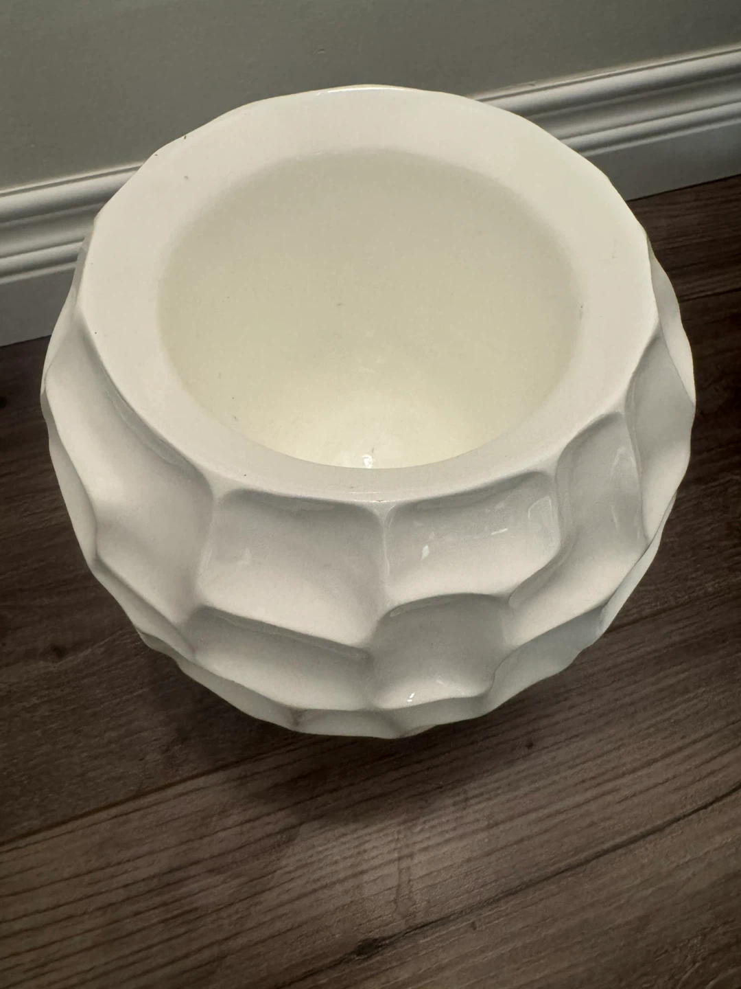White Geometric Planter Pot - photo 3
