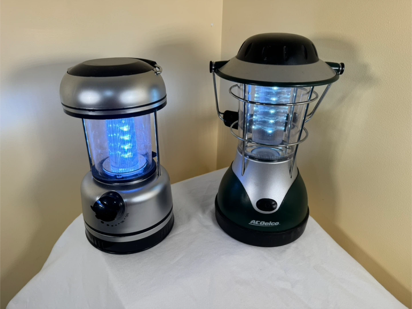 Two LED Camping Lanterns - ACDelco - photo 4