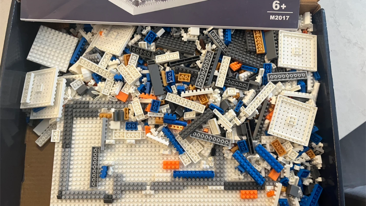Swan Stone Castle Building Blocks Set M2017 - photo 3