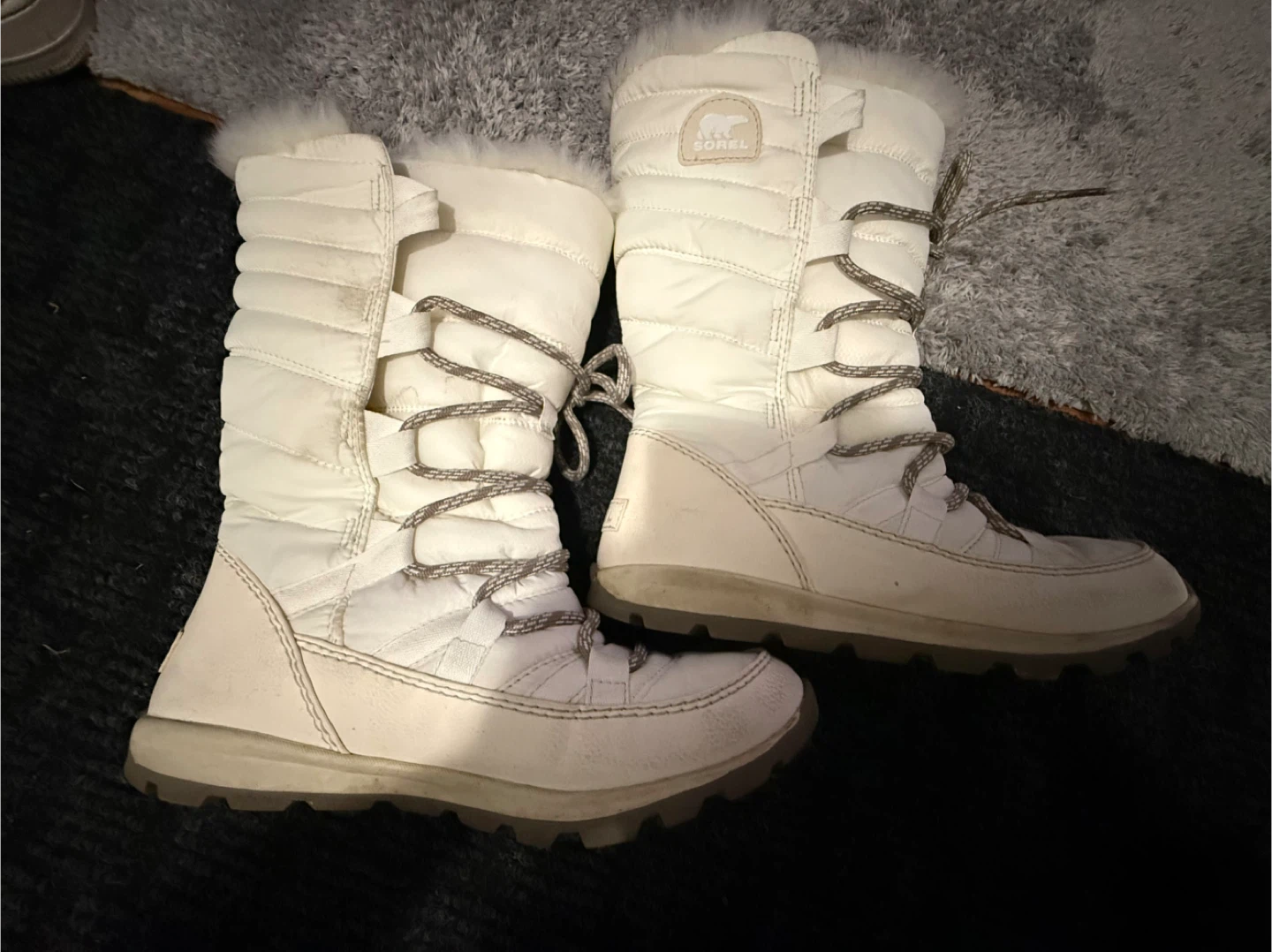 Sorel White Puffy Winter Boots with Fur Trim