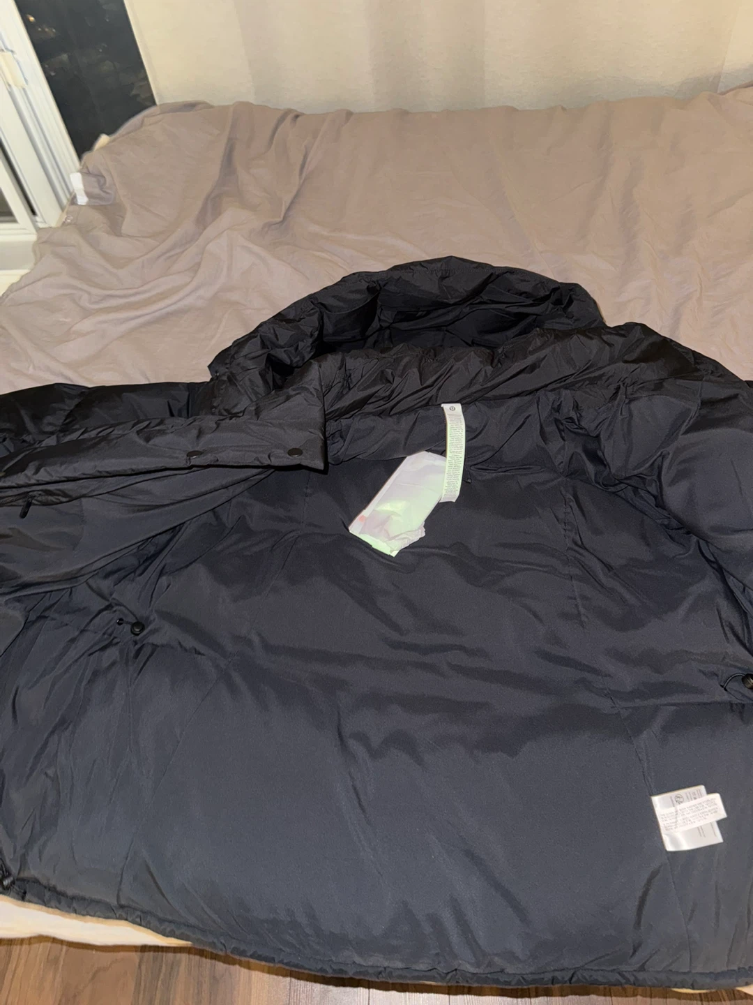 Lululemon Wunder Puff Jacket Black Size 14 never worn - photo 2