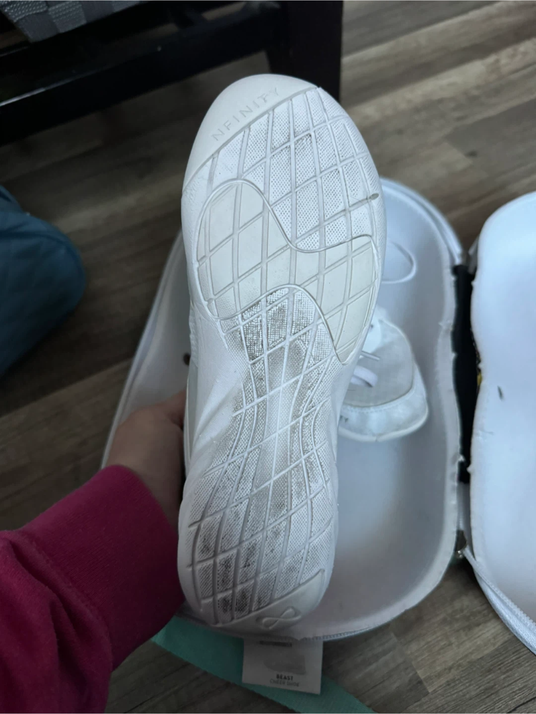 Nfinity Beast Mid Top Cheerleading Shoes Size 6 - photo 3