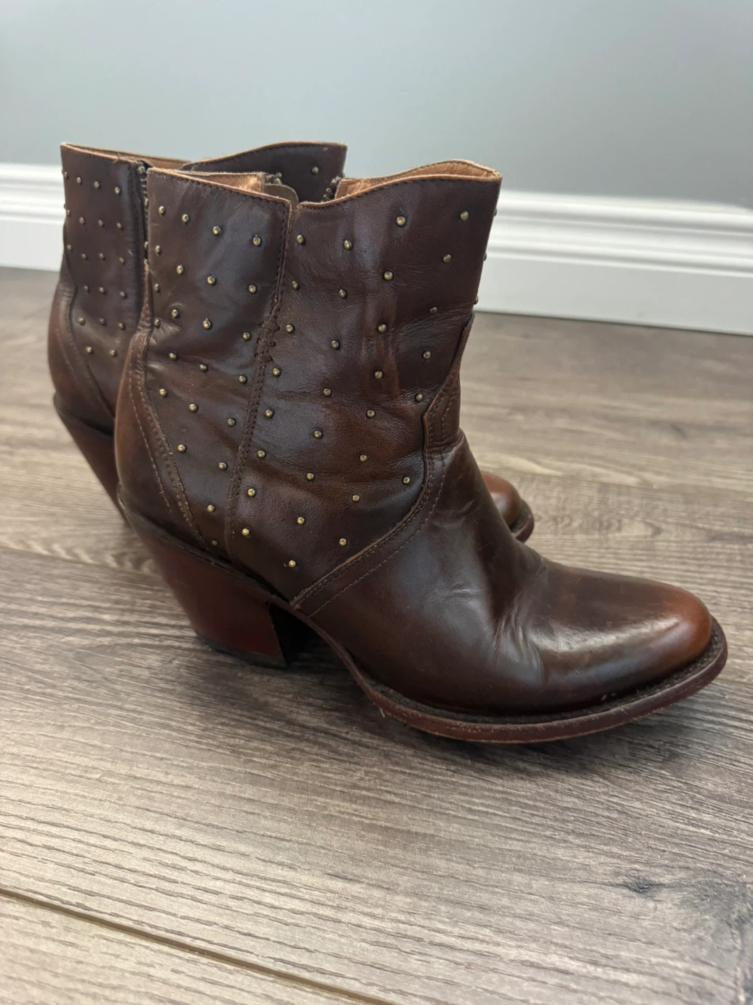 Lucchese Studded Ankle Cowboy boots - photo 3