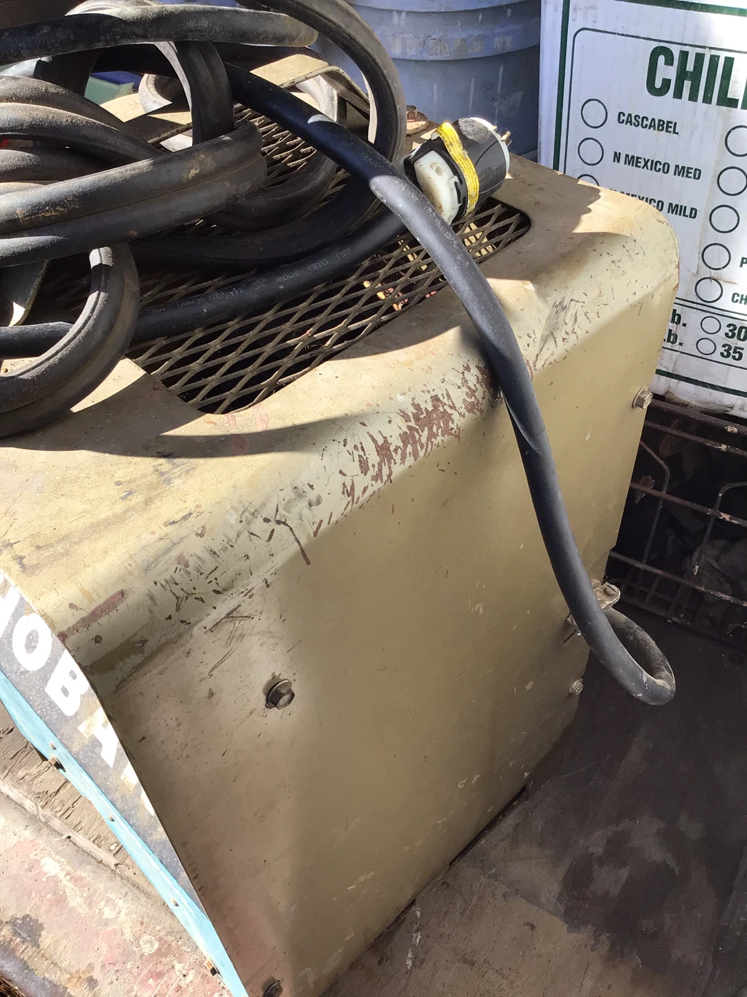 Hobart battery charger - photo 5