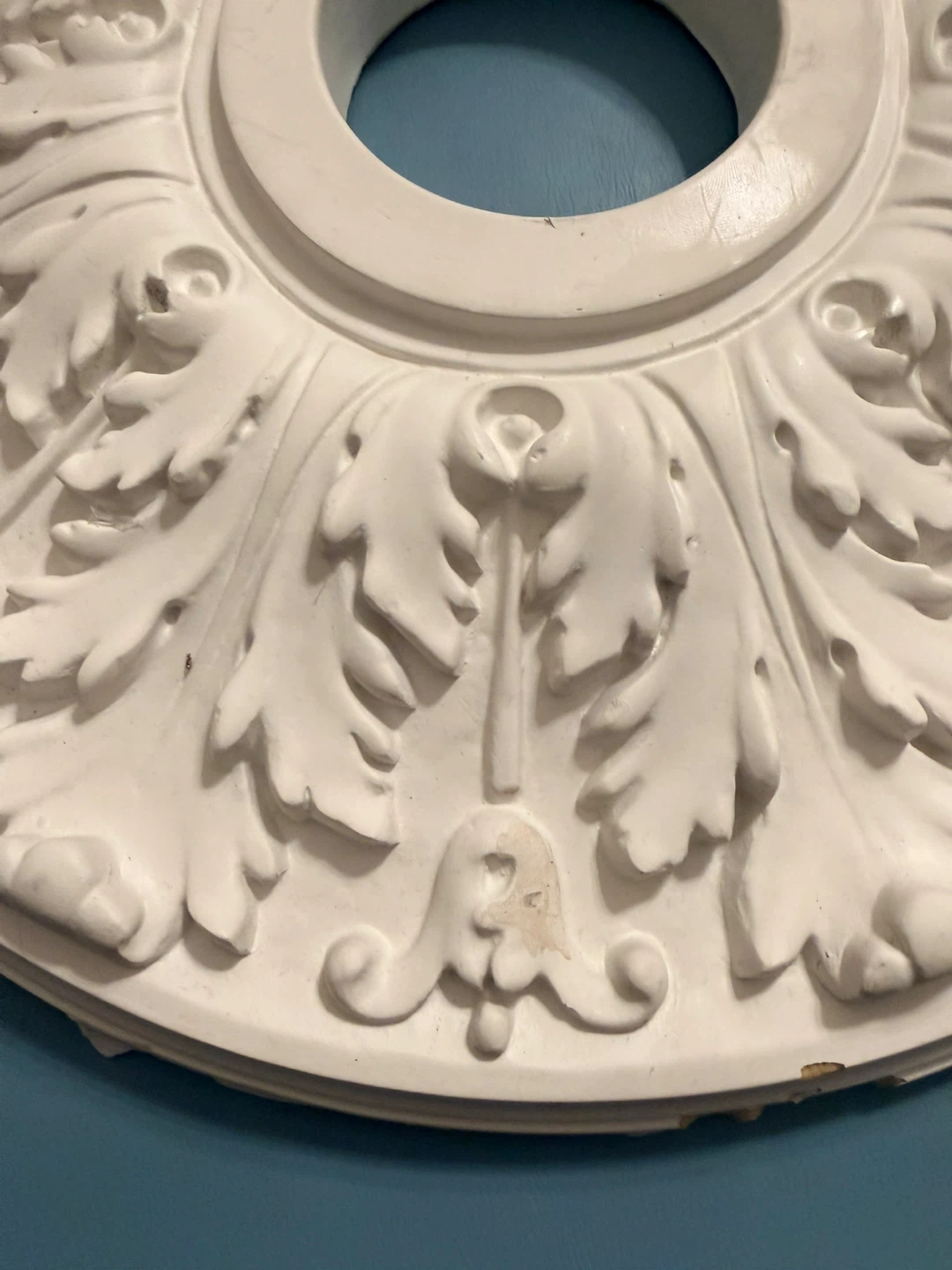 White Decorative Ceiling Medallion - photo 3