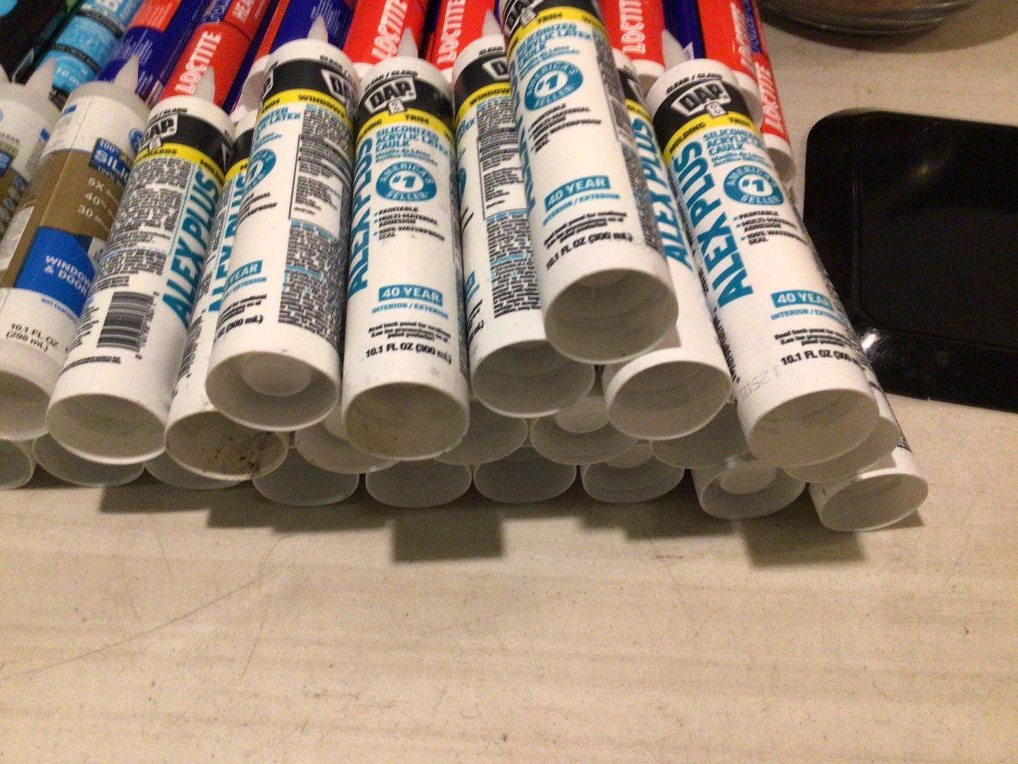 Silicone & caulking sealant - photo 3