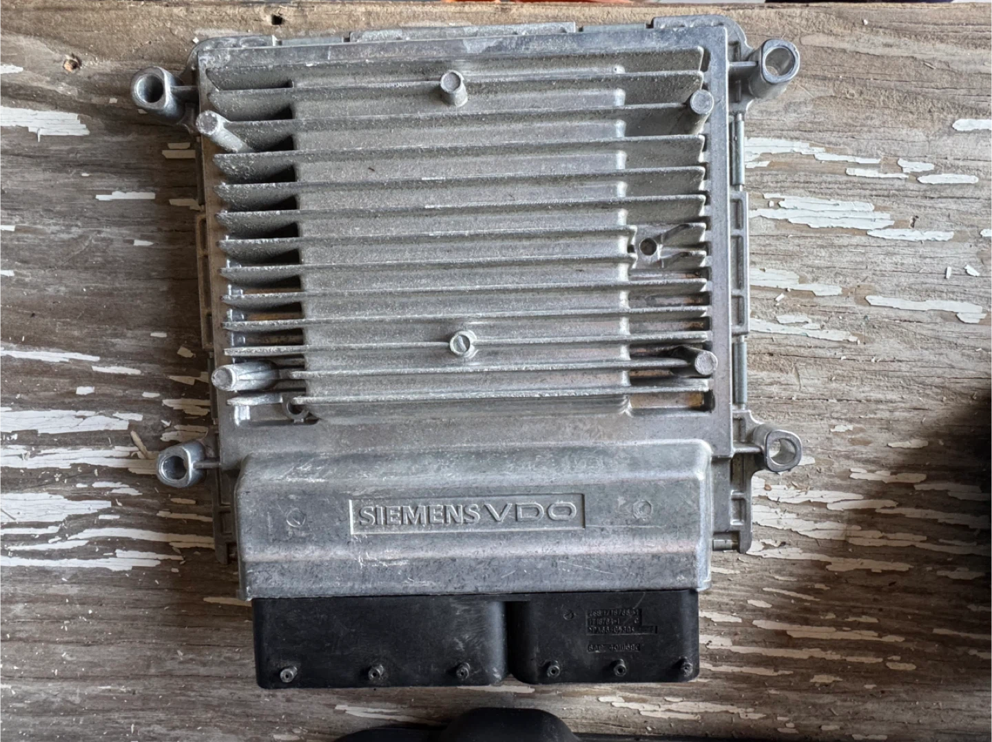 Siemens VDO Engine Control Module 4 Cyl SIM90E A2C53286727 - photo 3