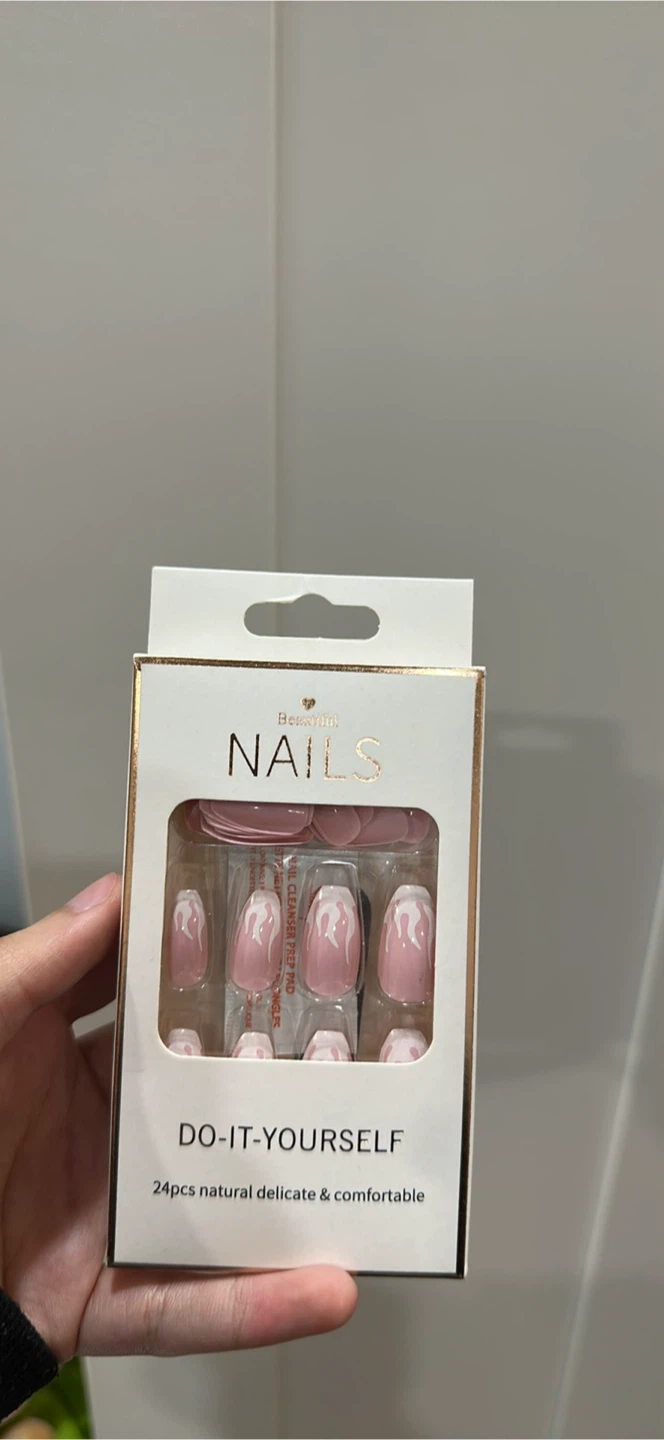 Pink & White Flame Press Ons