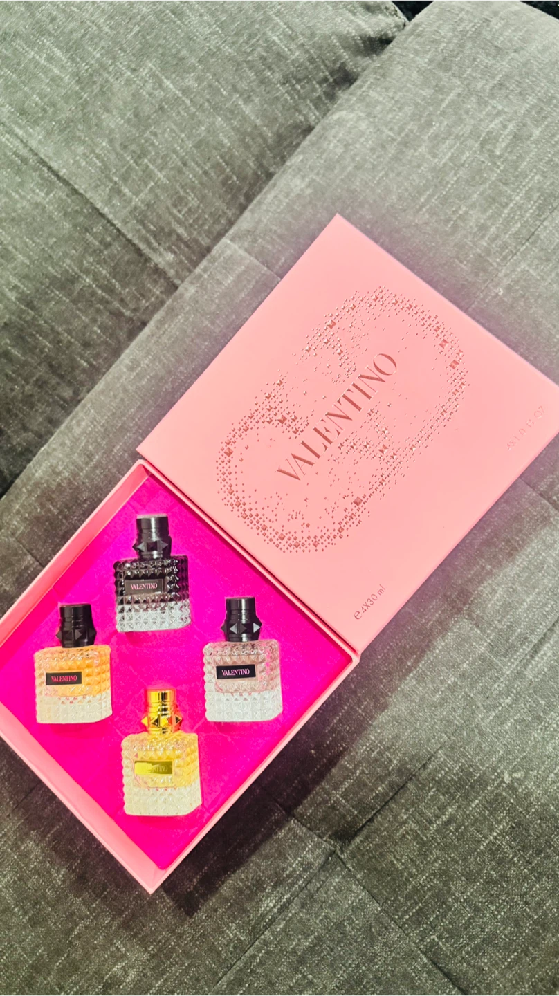 Valentino Mini Perfume Set