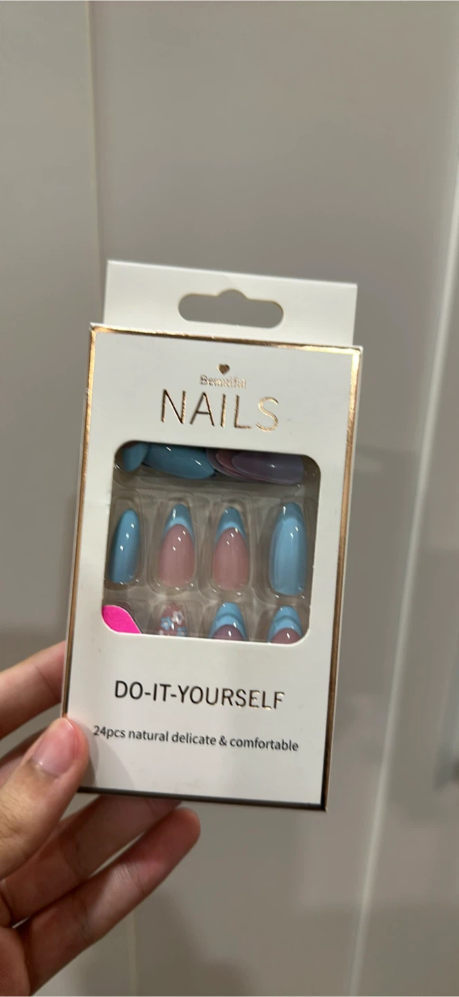 Pink & Baby Blue Almond Press-Ons