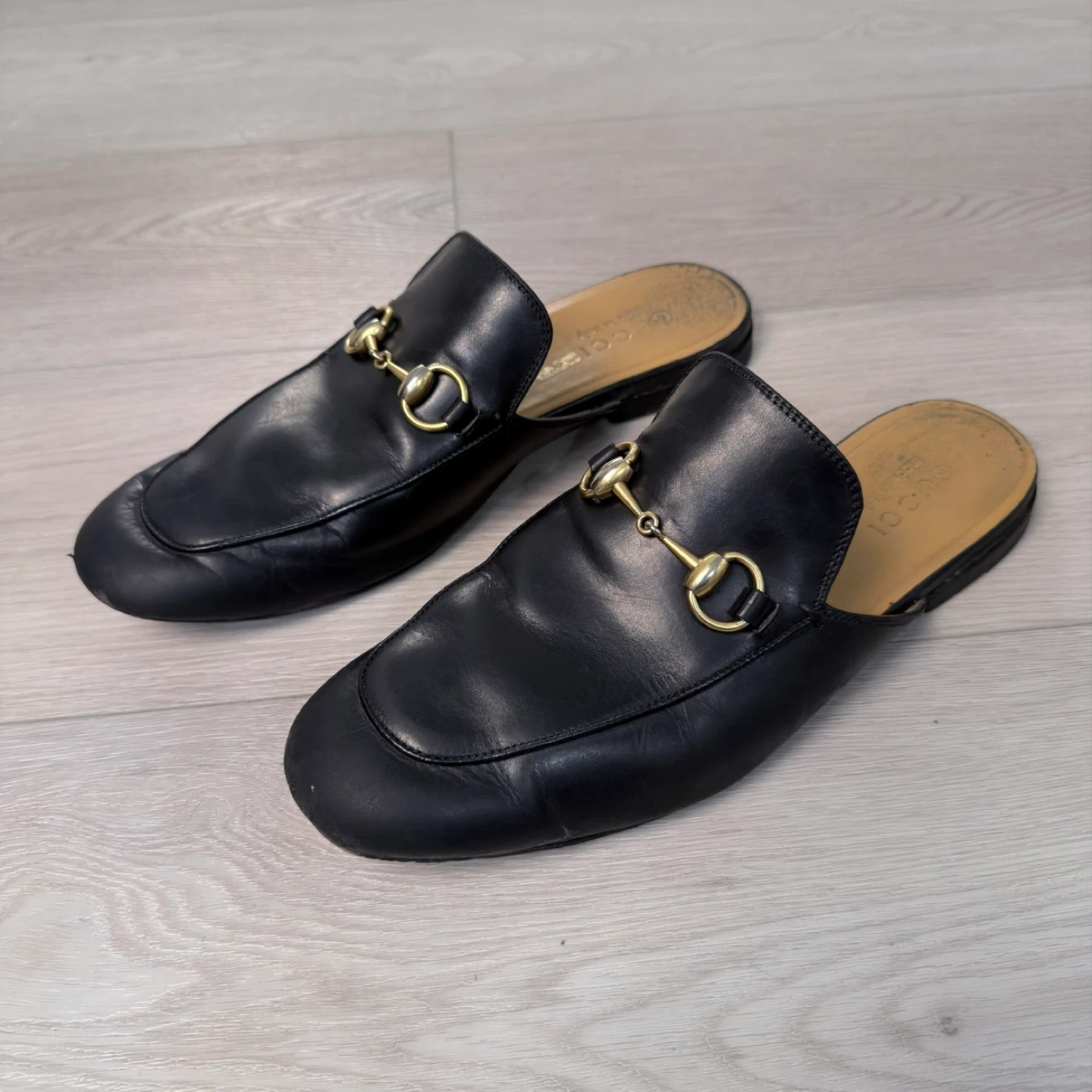 Black Leather Gucci Horsebit Mules - Size 6
