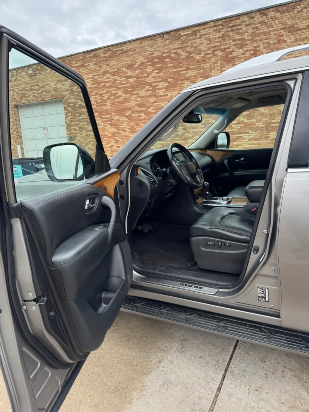 2014 Infiniti QX80 - photo 5