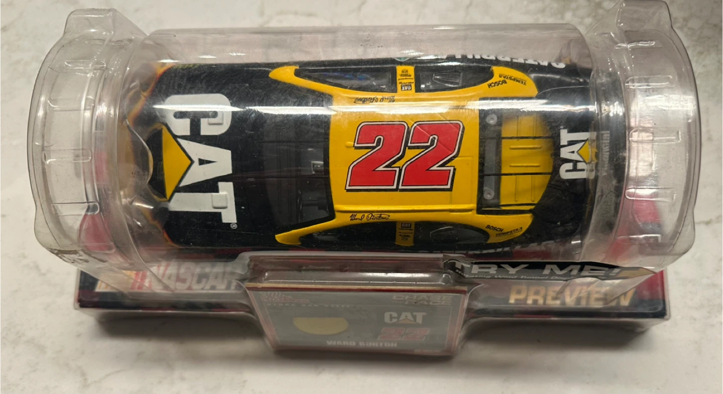 NASCAR Ward Burton #22 CAT Premier 2002 - photo 2