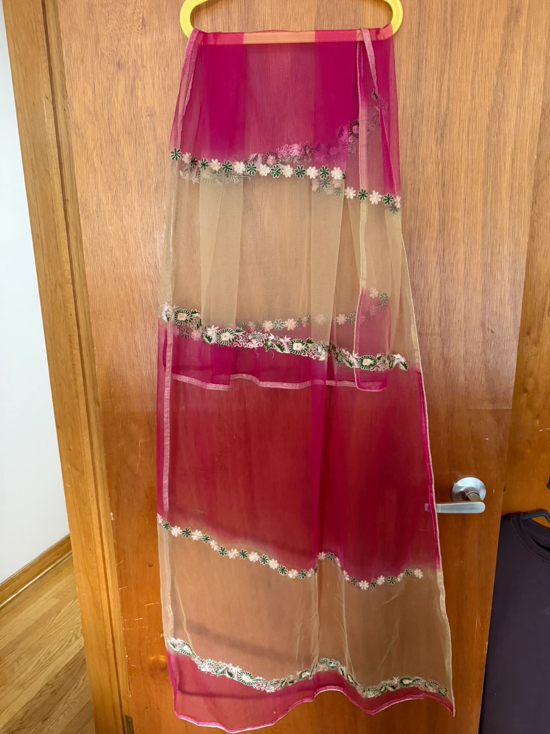 Embroidered Pink Kurta and Pants with Dupatta - photo 4