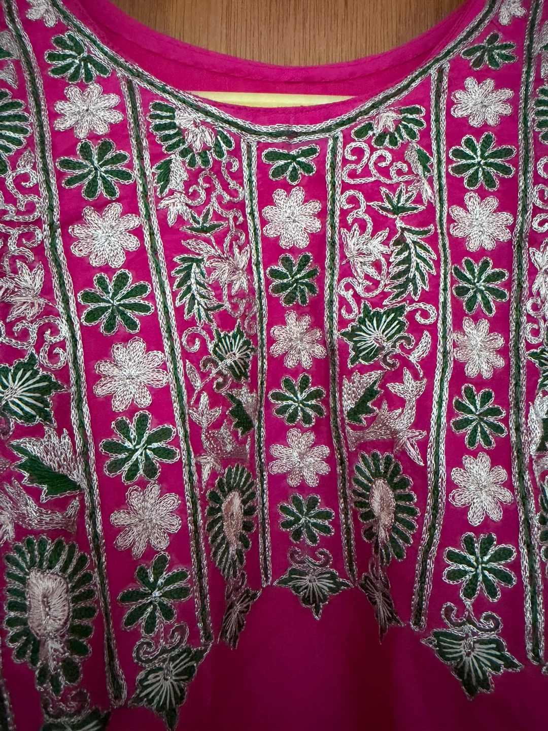 Embroidered Pink Kurta and Pants with Dupatta - photo 3