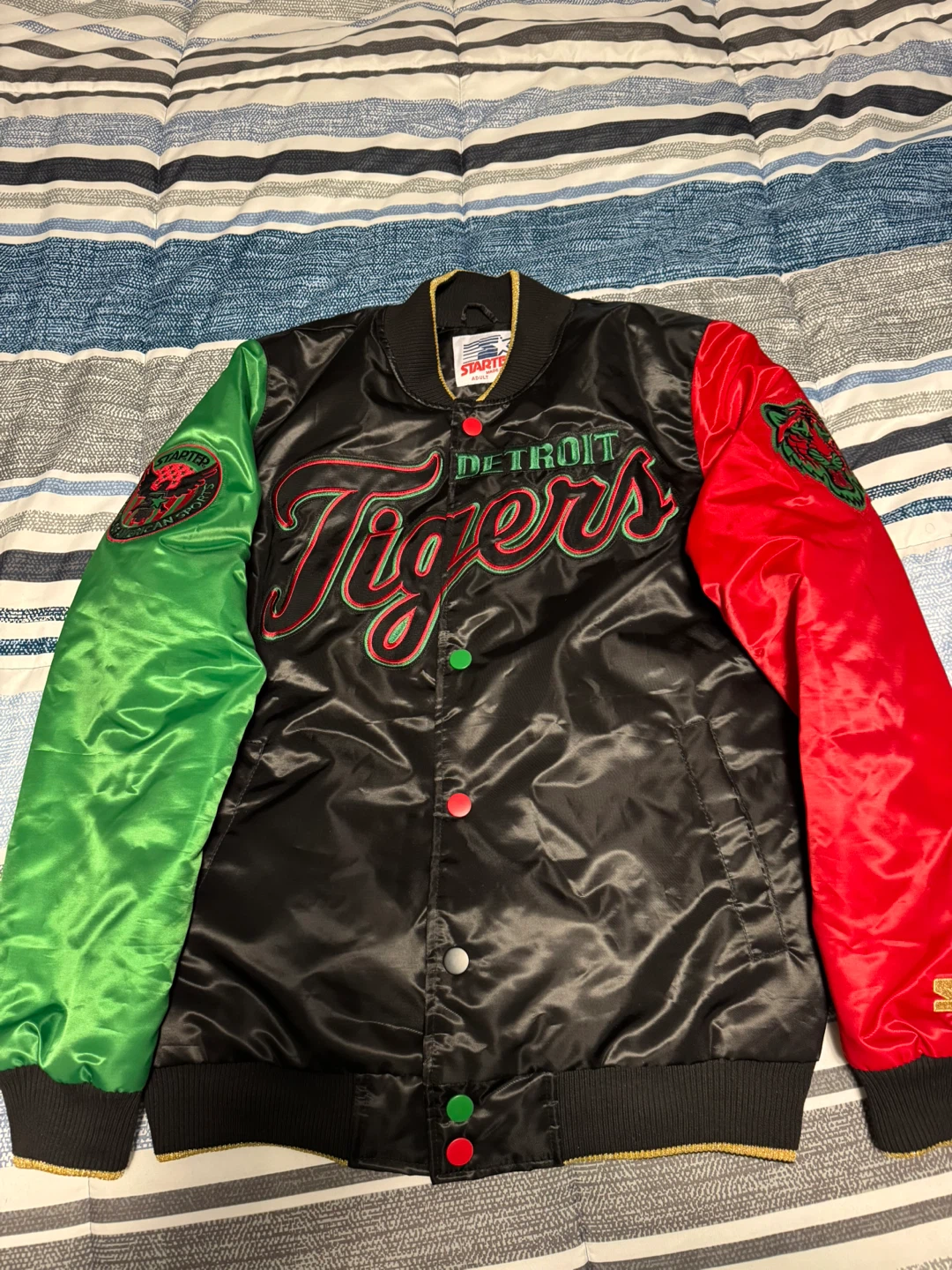 Starter Detroit Tigers Satin Bomber Jacket