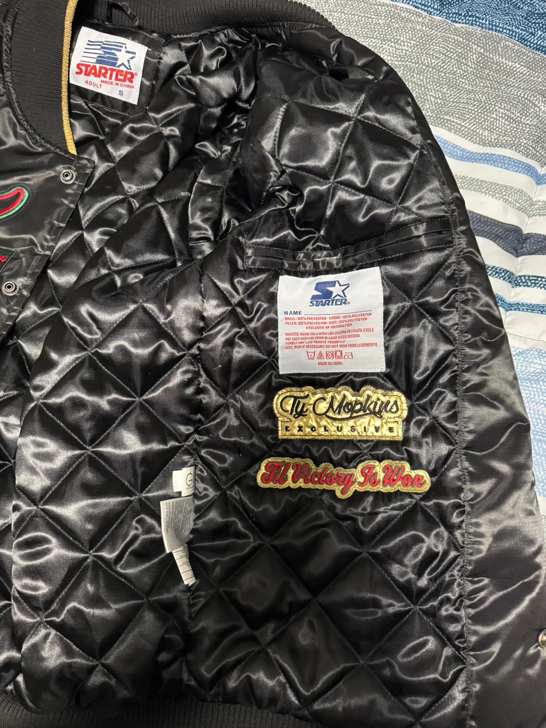 Starter Detroit Tigers Satin Bomber Jacket - photo 3