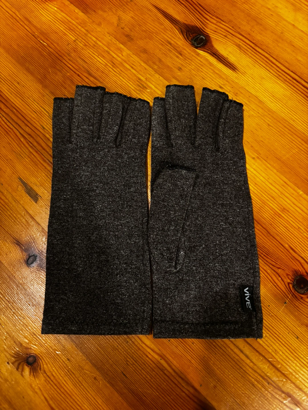 VIVE Fingerless Compression Gloves - Dark Grey - photo 3