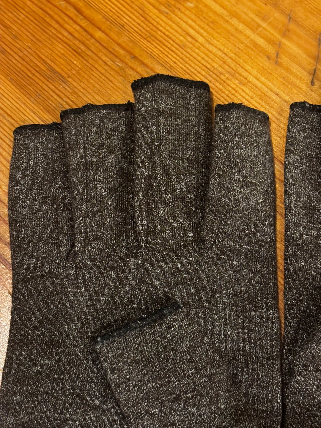 VIVE Fingerless Compression Gloves - Dark Grey - photo 5