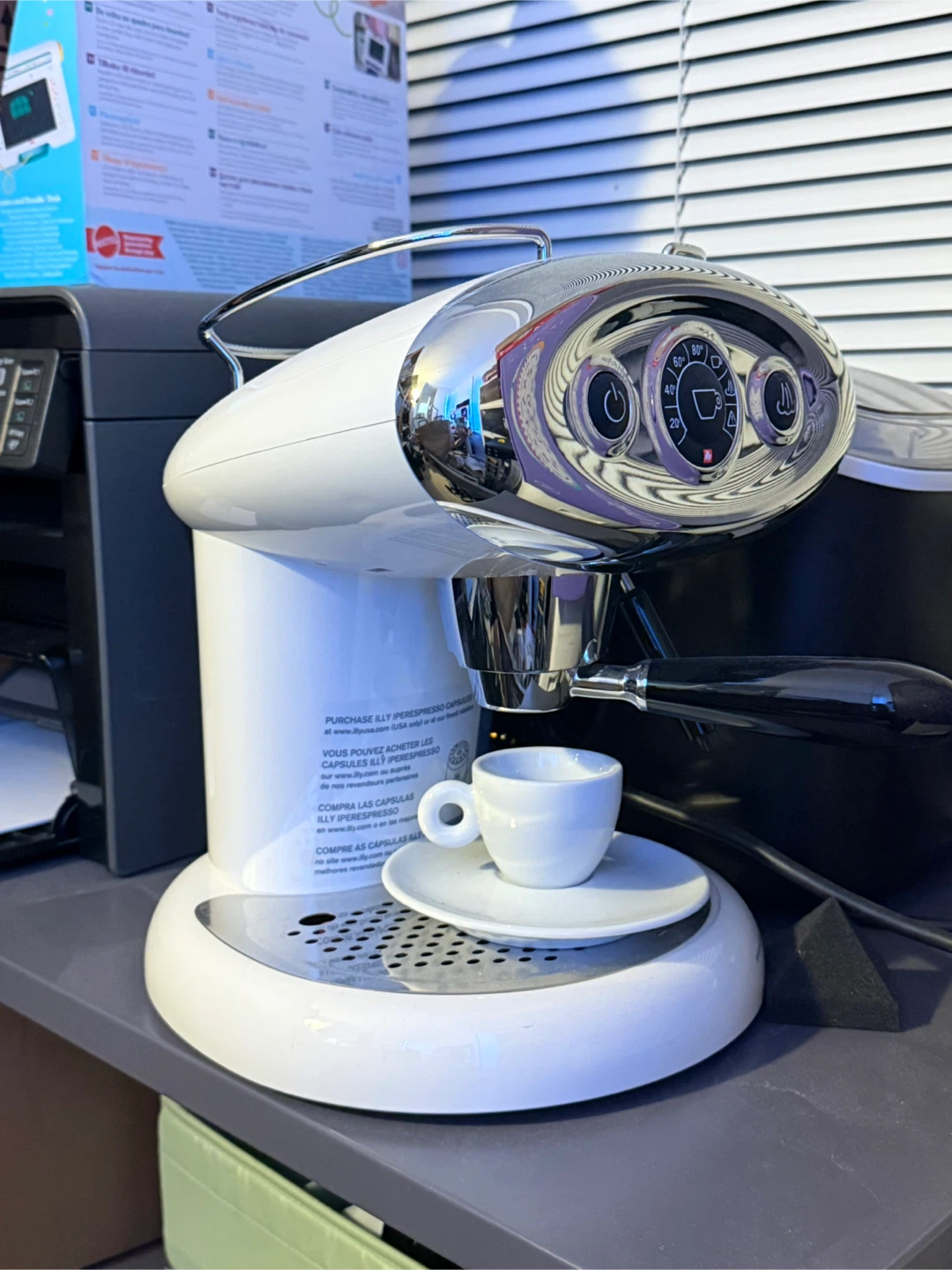Illy iperespresso White Espresso Machine