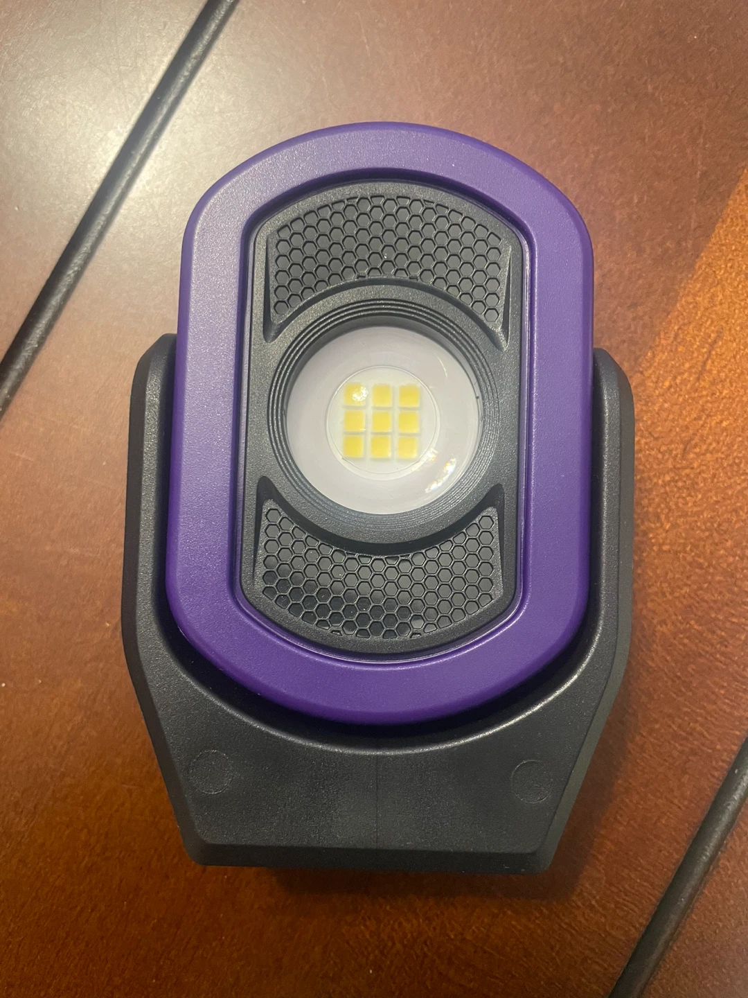 NEW! 780 Lumen Mechanic's LED Work Light - photo 2