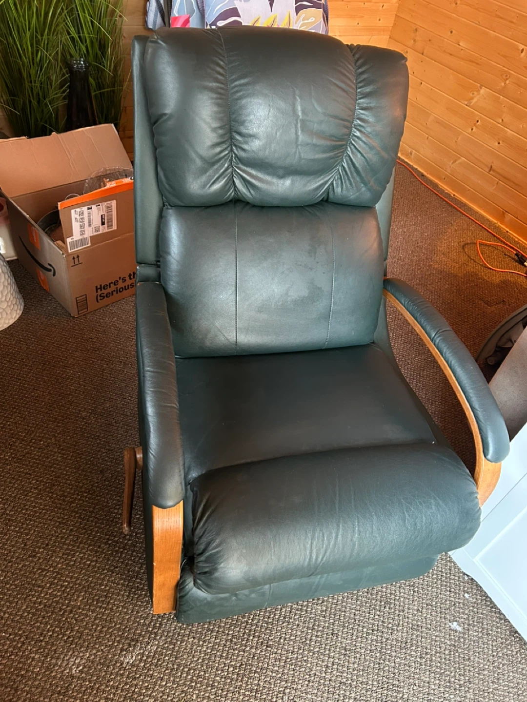 Comfy Leather Recliner – Smooth Recline – No Rips or Tears