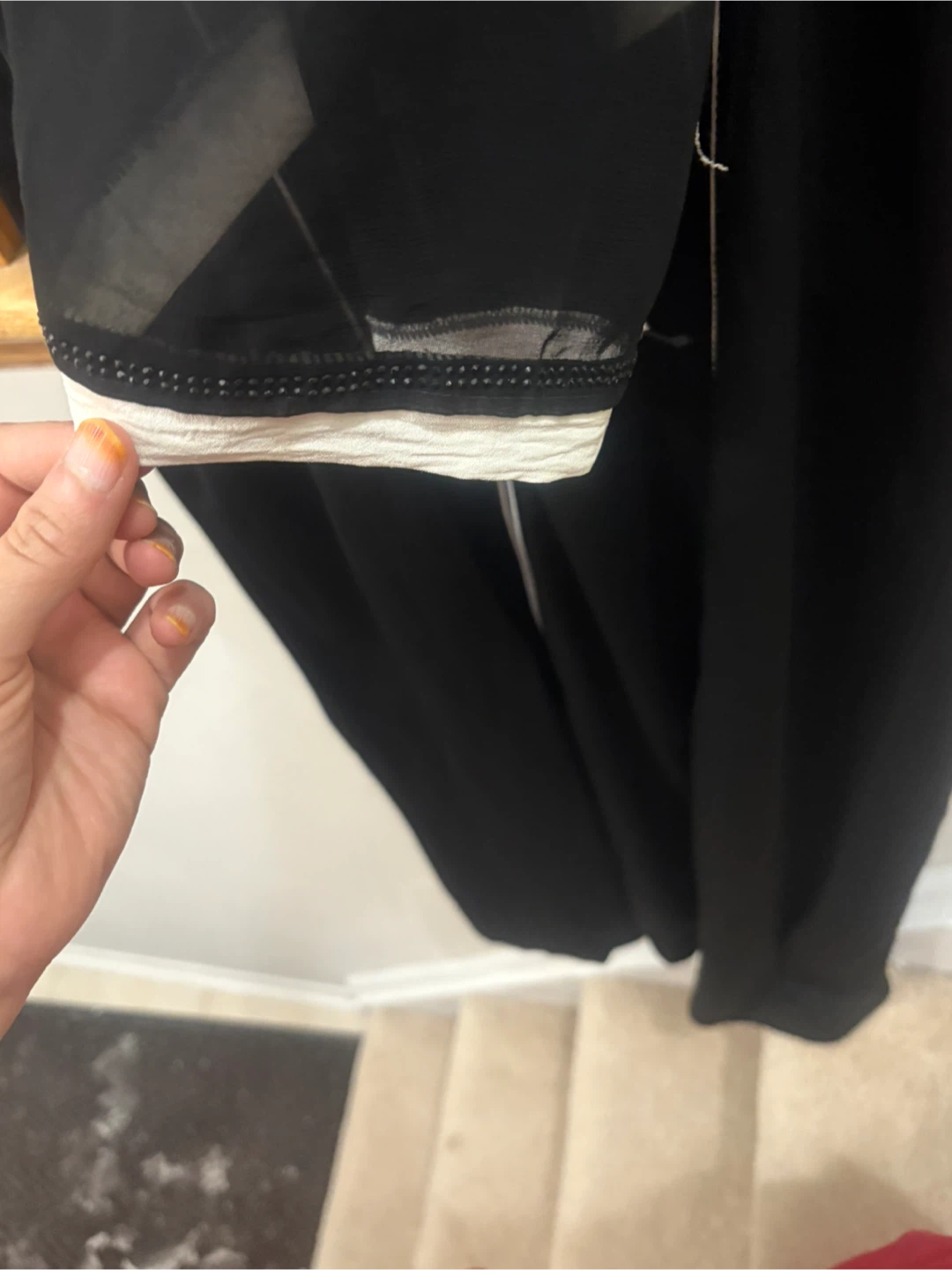 Black Abaya with Piping and Zipper - photo 5