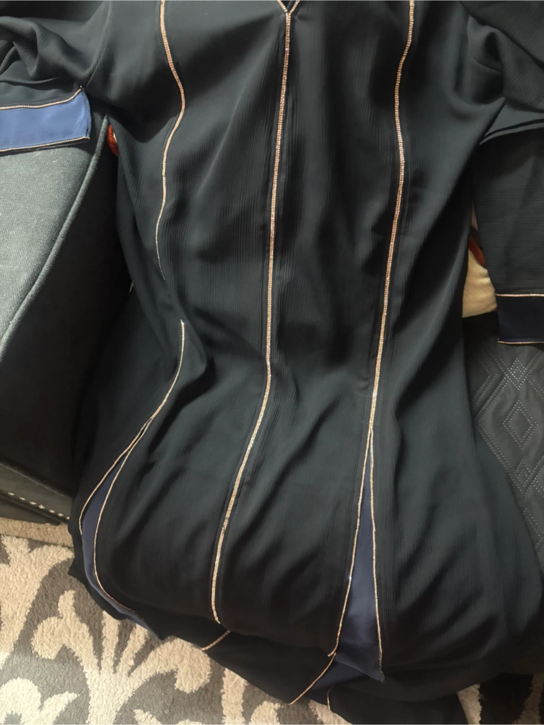 Black Abaya with Piping and Zipper - photo 4