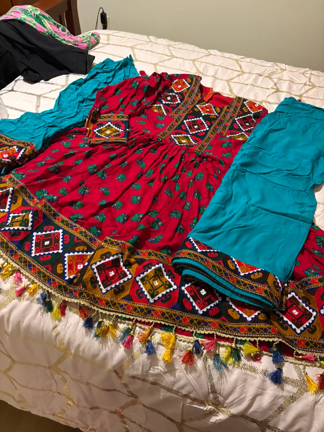 Embroidered Red Dress with Pants - photo 2