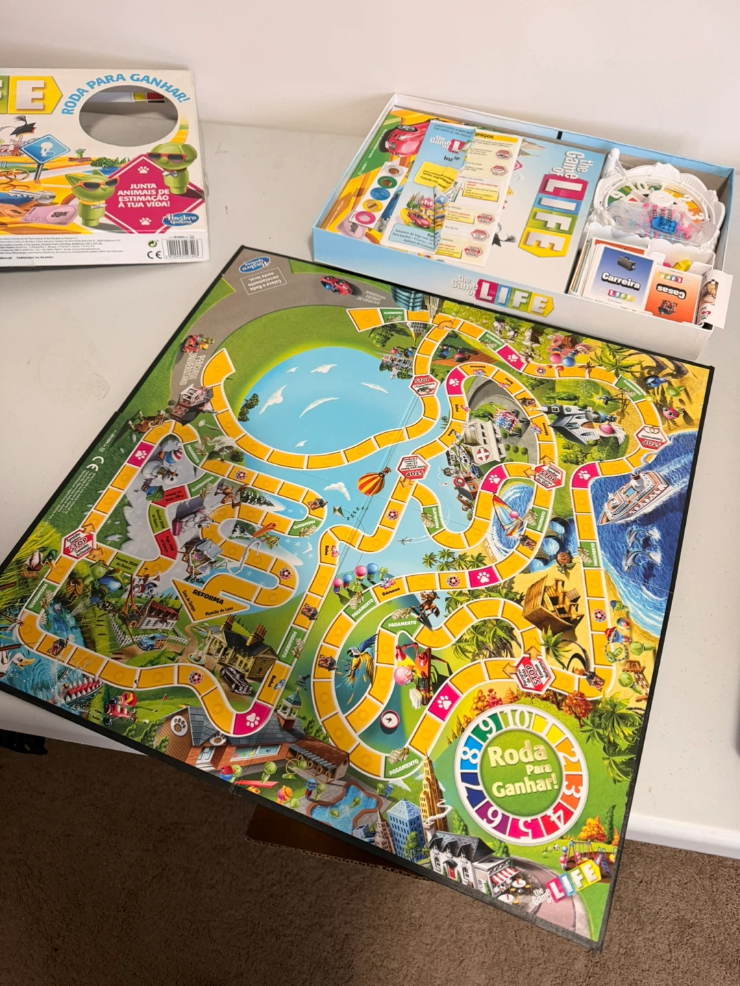 The Game of Life Board Game - photo 2