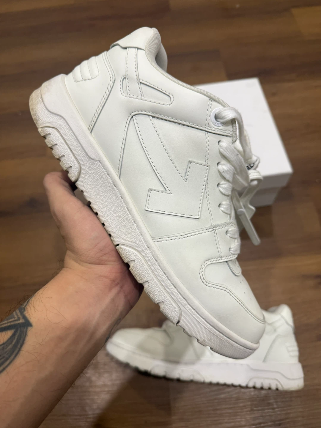 Off-White Out of Office 'Triple White' size 9 og all