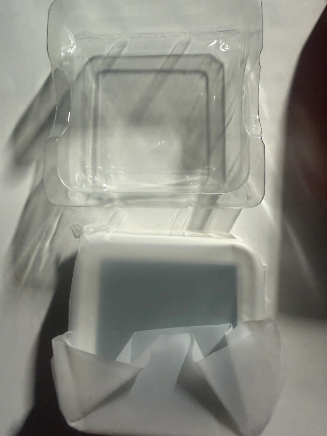 Smart Life WiFi Temperature & Humidity Sensor with Backlight - photo 2