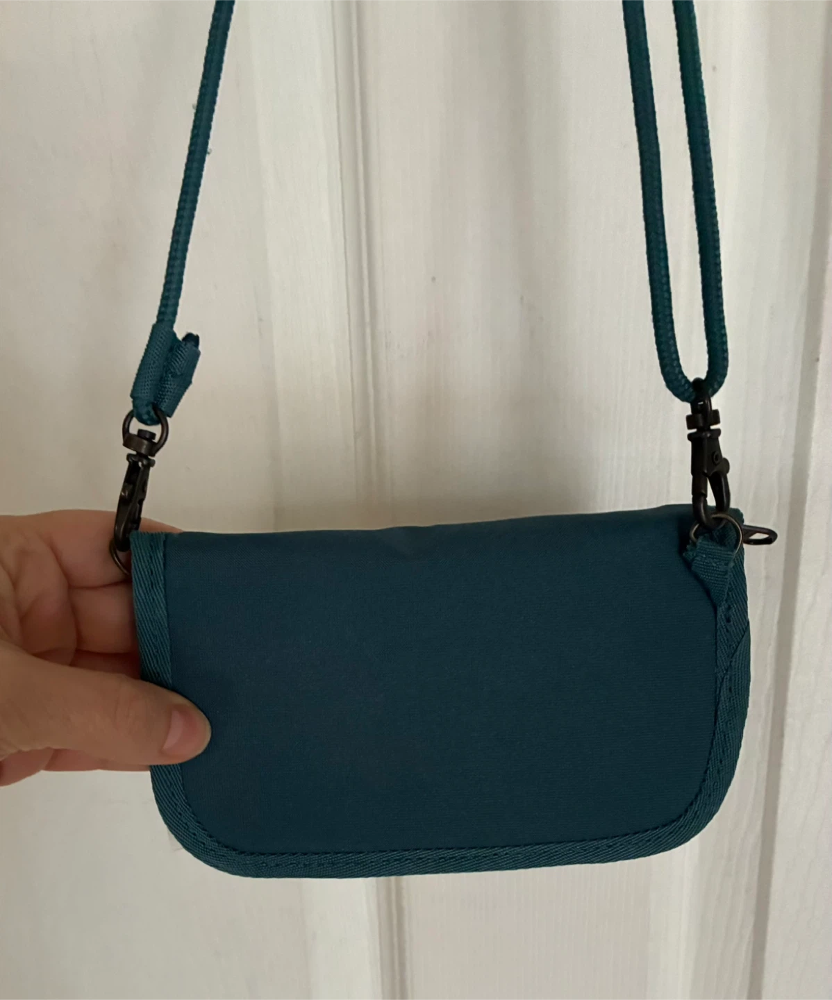 Eddie Bauer Teal Travel Wallet with Strap - photo 5