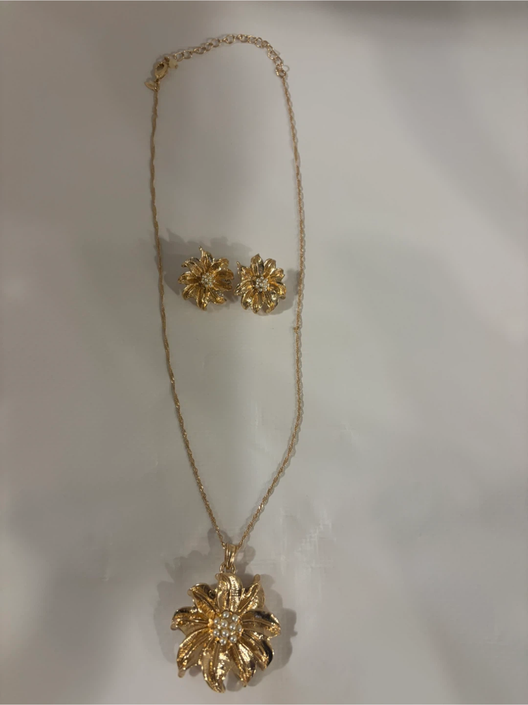 Pearly Necklace and Earrings