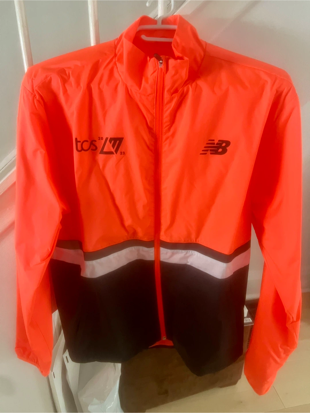 Official London Marathon jacket, 2023, Size M