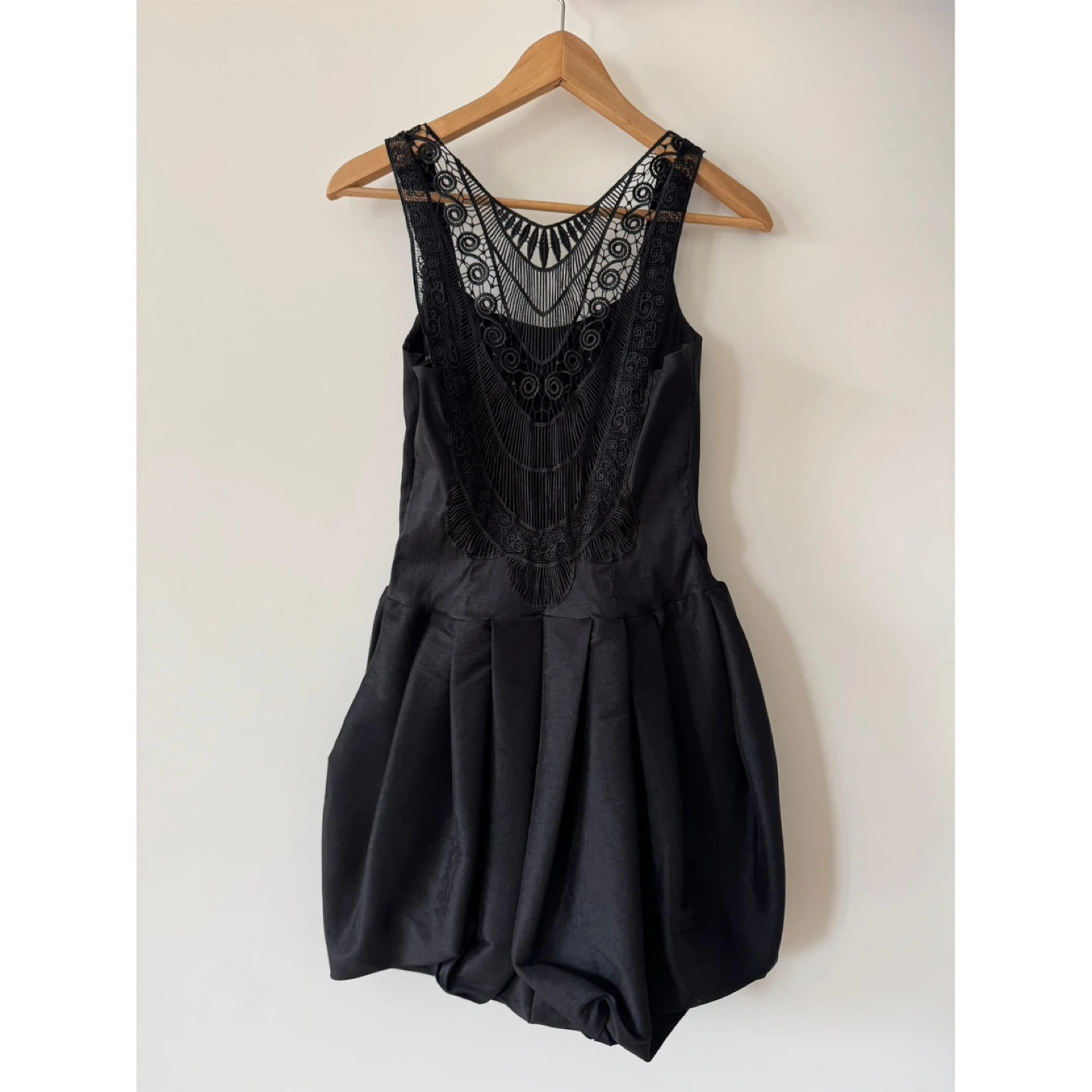 Black Dress with Lace on the back - photo 2