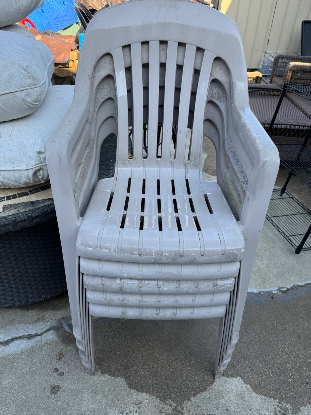 Stackable Plastic Outdoor Chairs - Set of 5 - photo 2