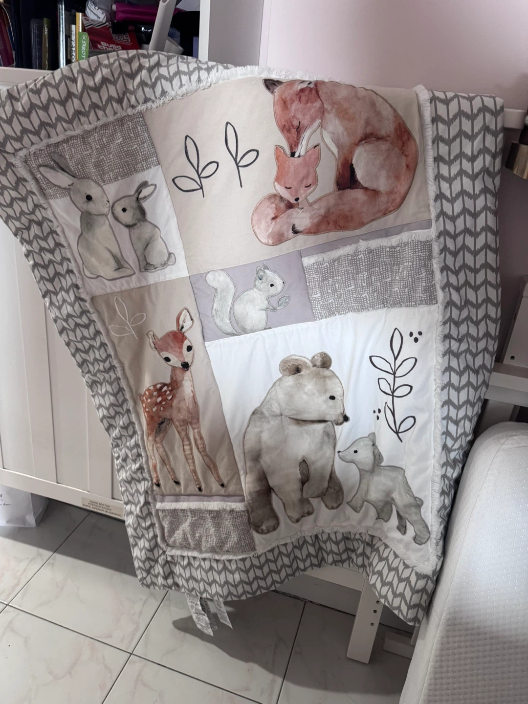 4-in-1 Convertible Crib with Mattress and Accessories - photo 5