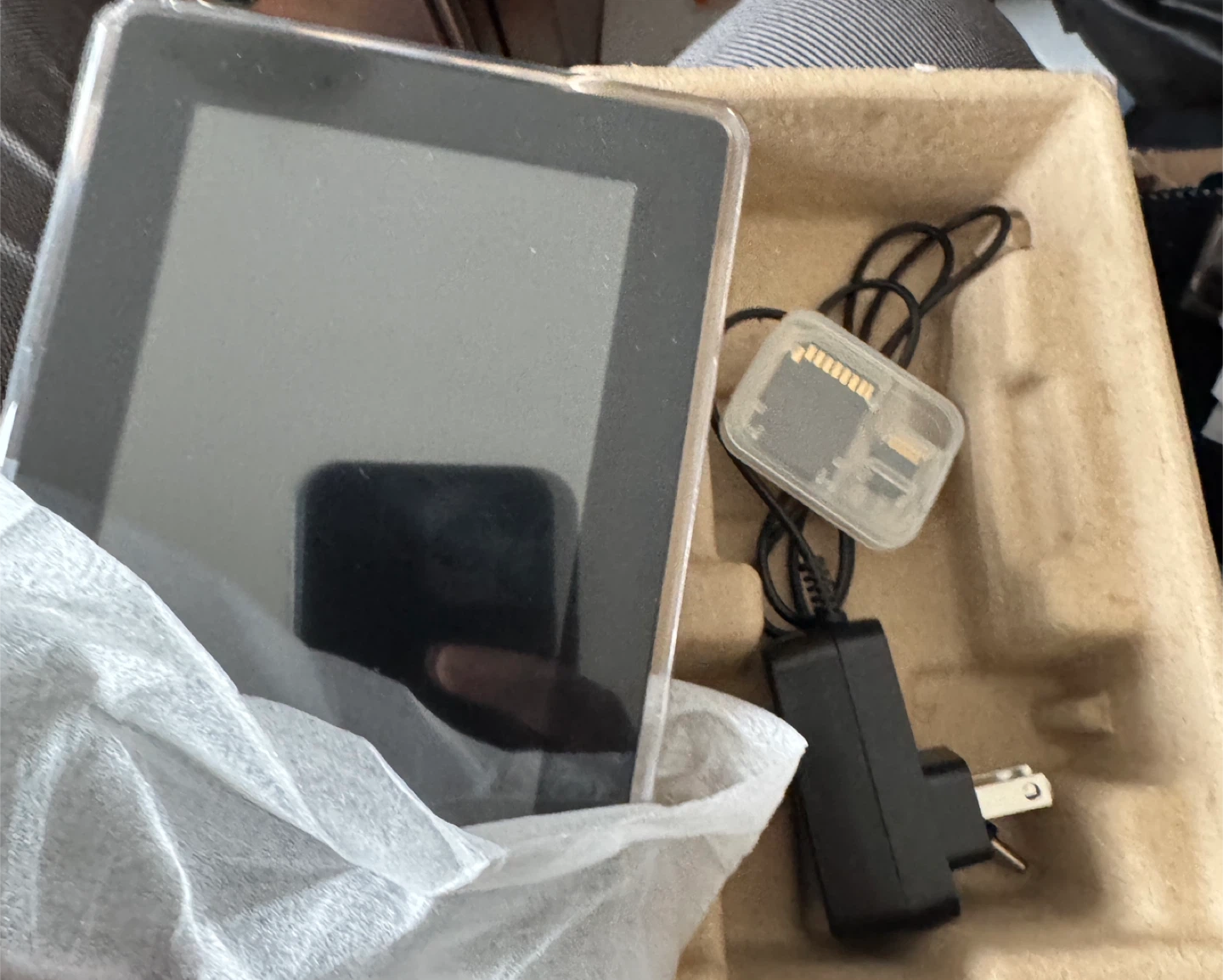 Fidelity DPF6022B Digital Photo Frame - photo 2
