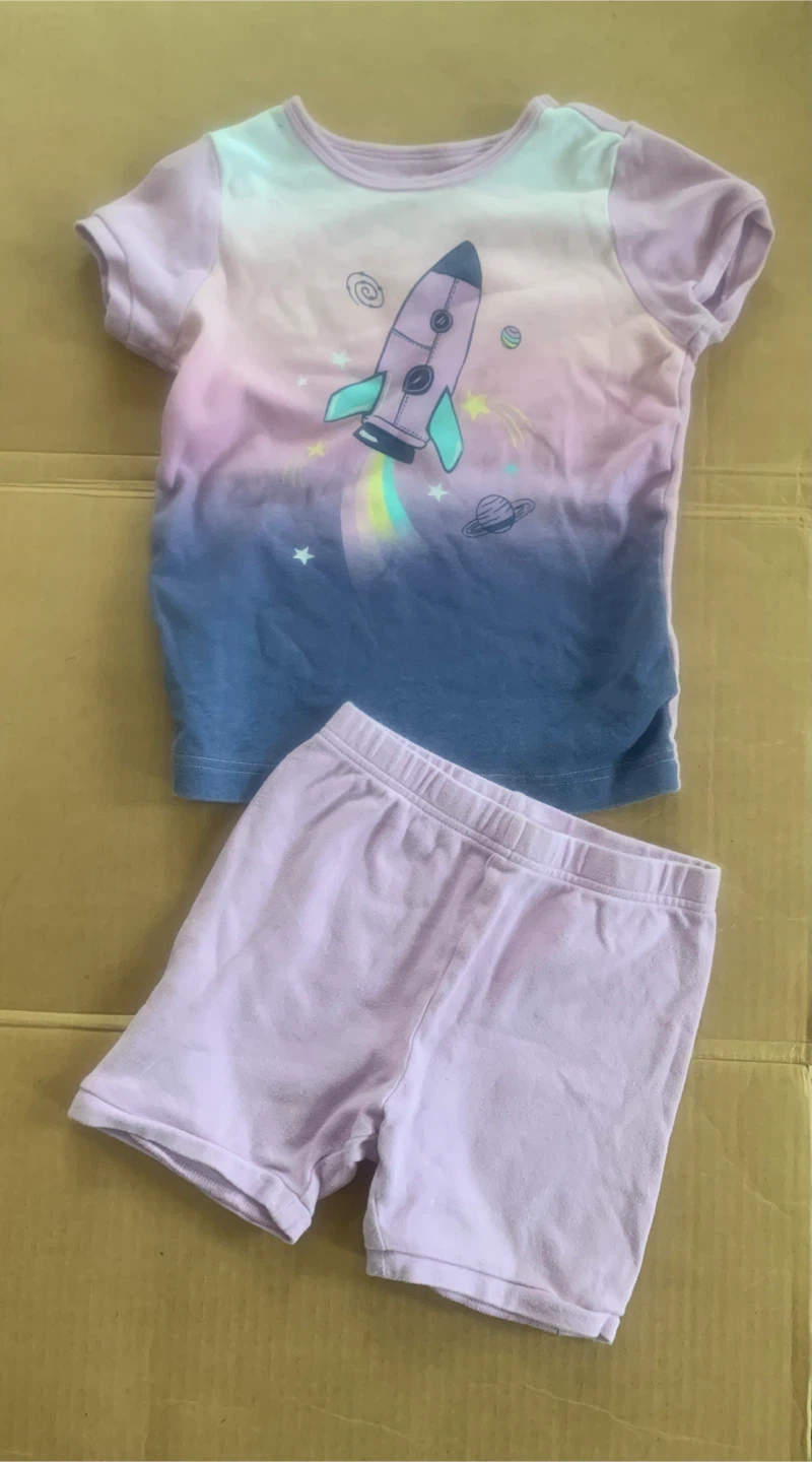Girls clothing bundle size 6 - photo 3