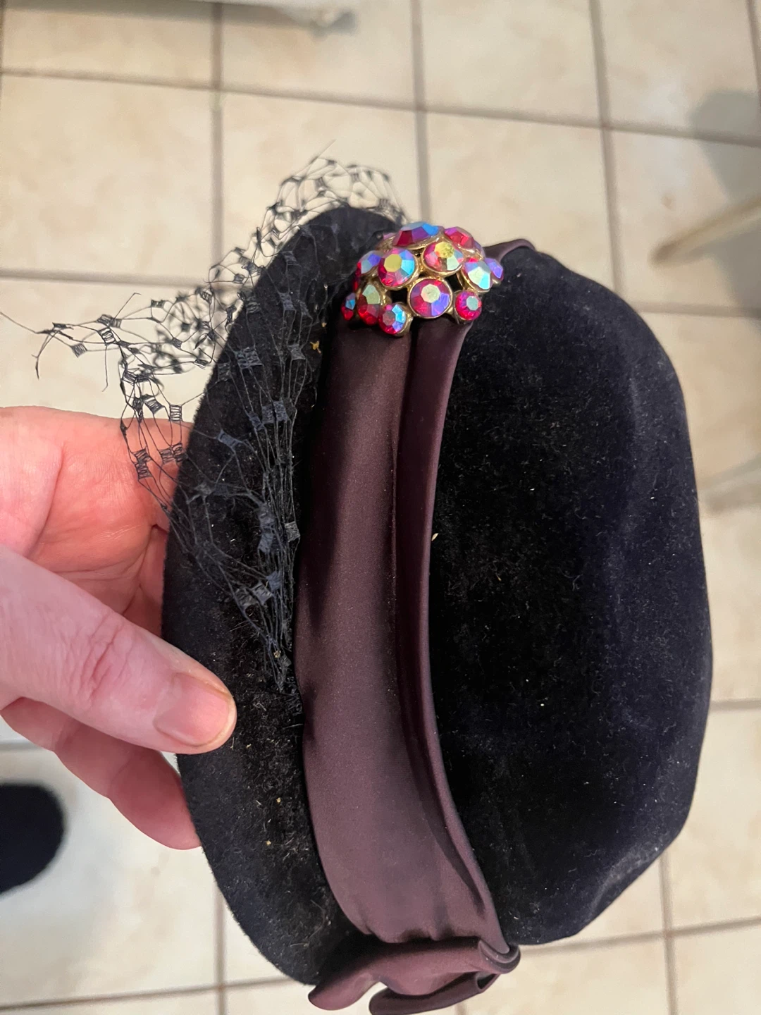 Grace Body Vintage Velvet Hat with Veil and Rhinestones - photo 2