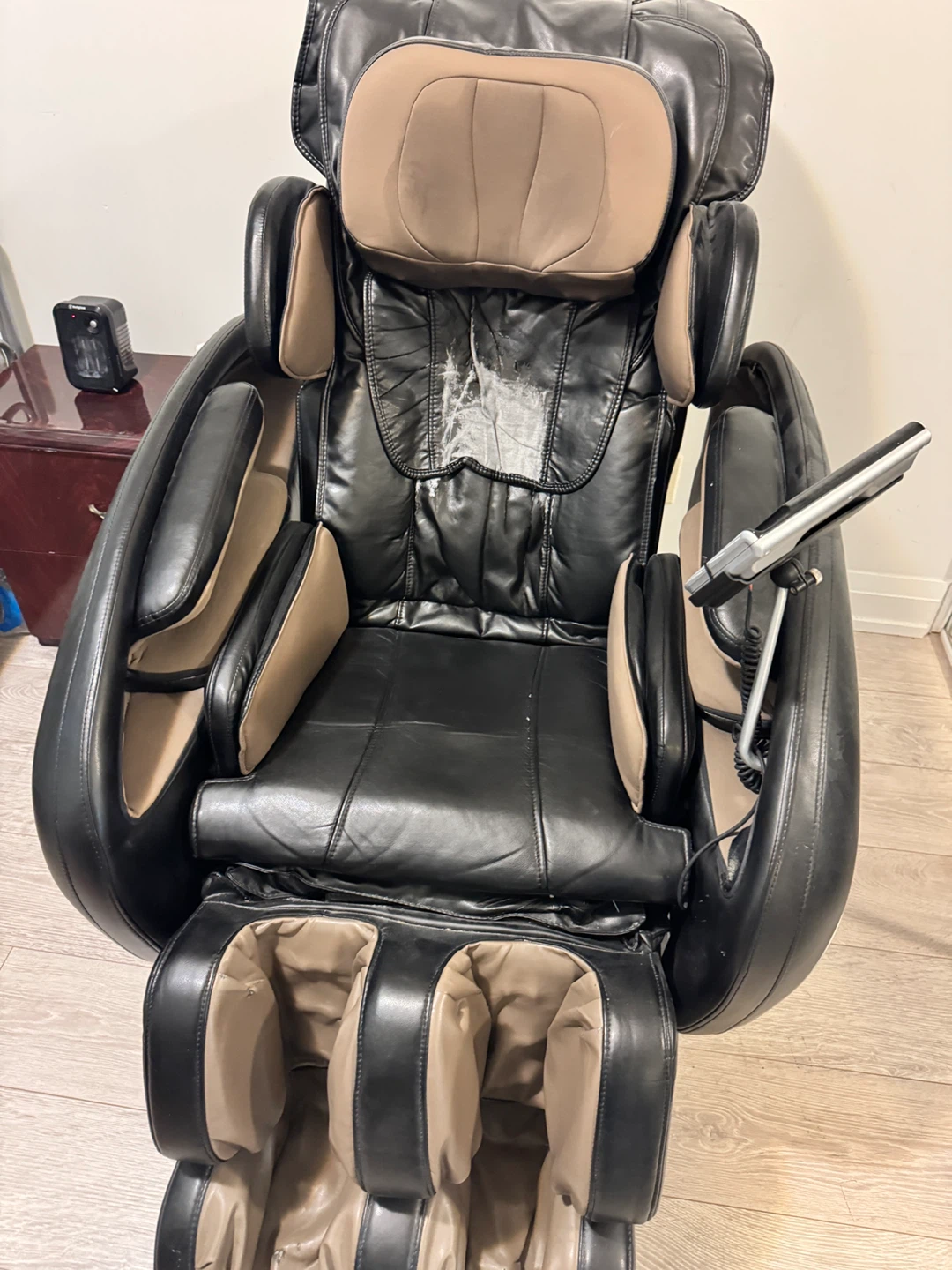 Osaki Massage Chair - Black/Brown