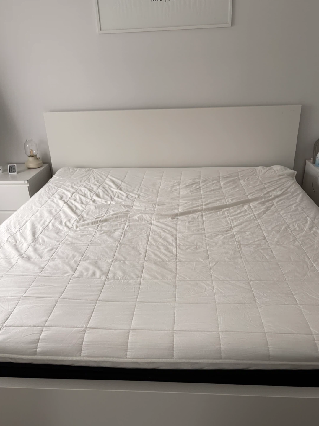 Bed Frame and White king+ Size Mattress 600 CAD both - photo 3