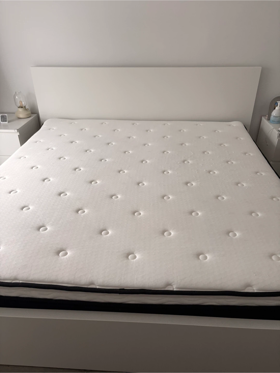 Bed Frame and White king+ Size Mattress 600 CAD both - photo 4