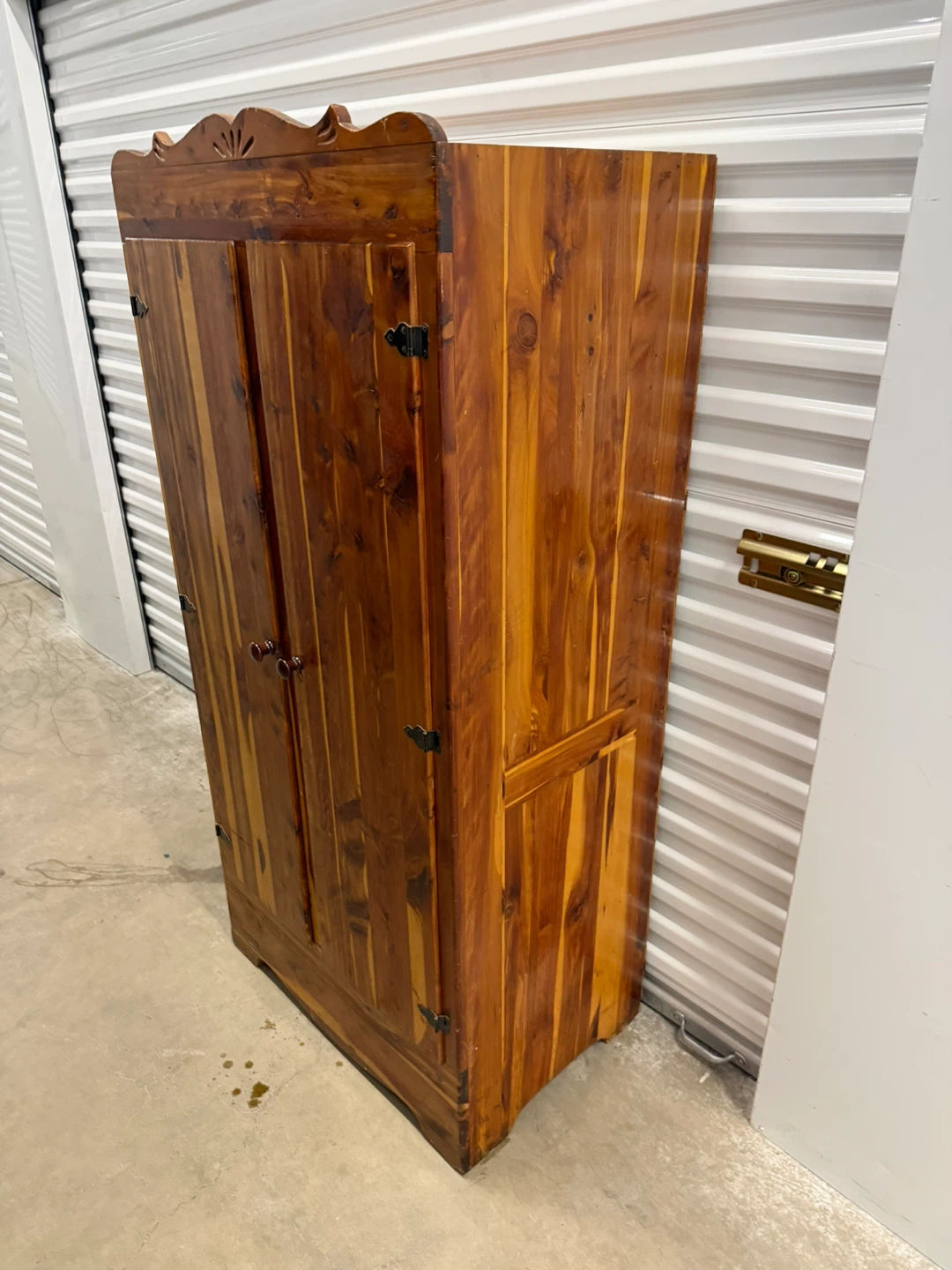 Vintage Cedar Armoire Wardrobe - photo 5