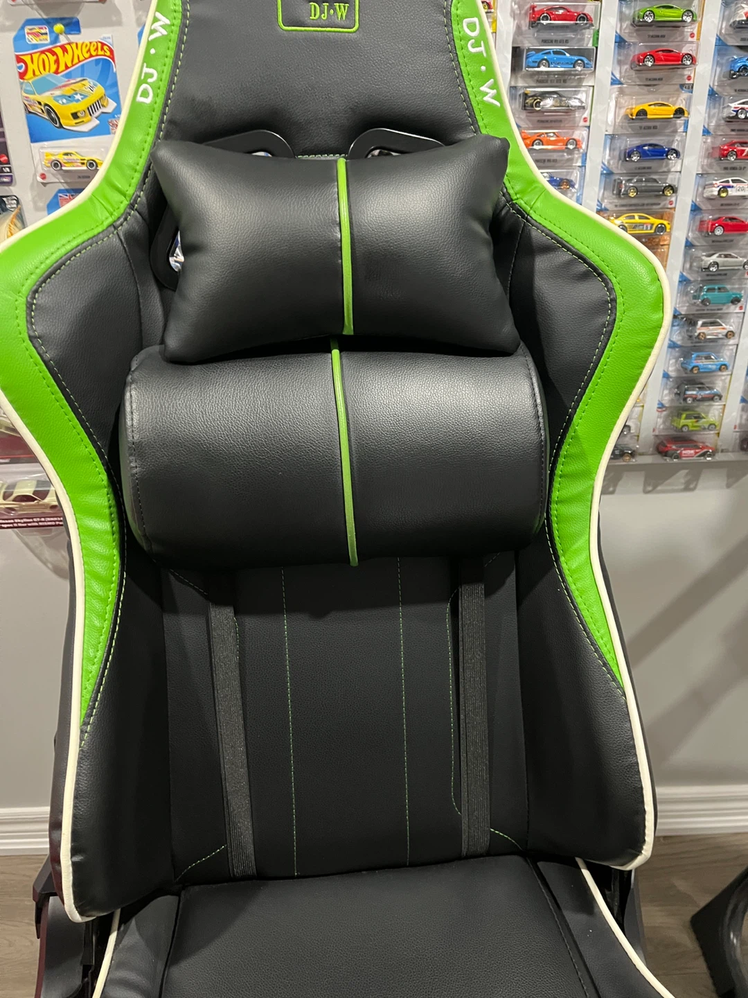 Black and Green Gaming Chair with Footrest - photo 3