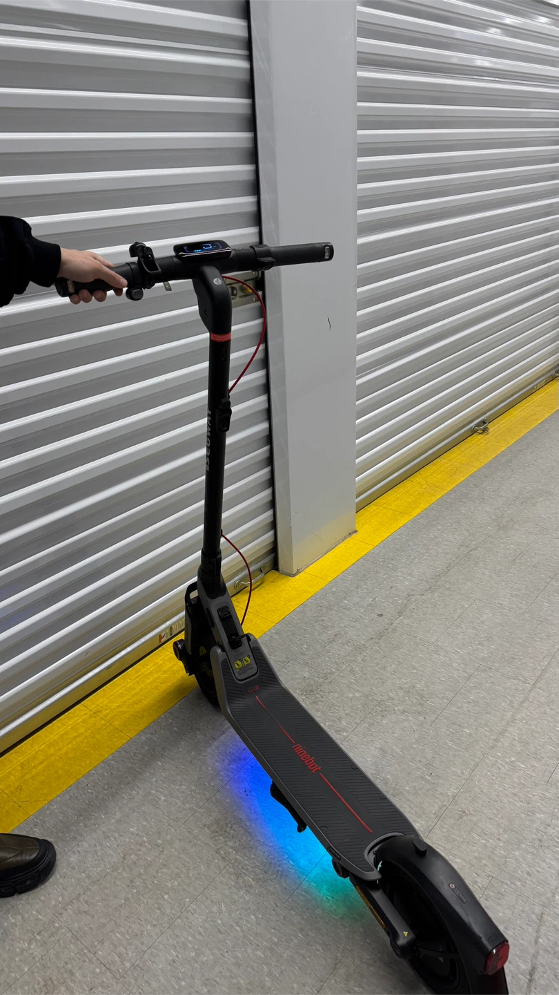 Segway Ninebot E3 Electric Scooter PRICE FIRM - photo 4